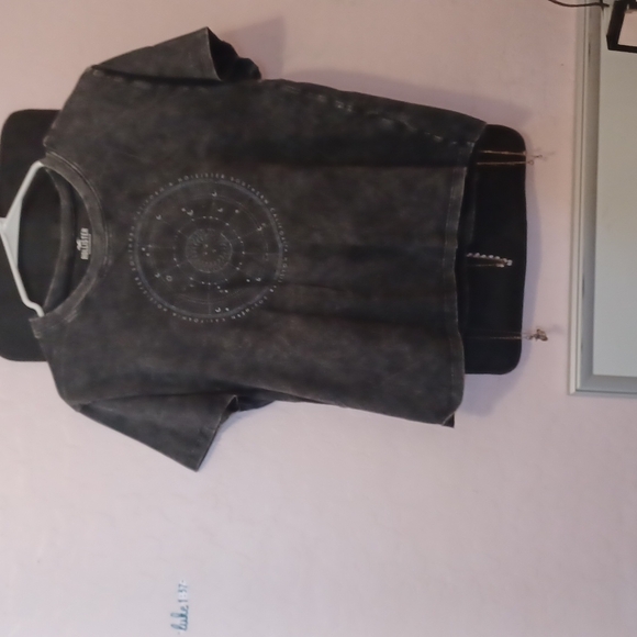 Hollister shirts - Picture 1 of 1